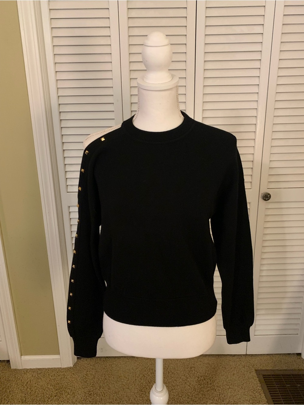 Alice + Olivia Michael Black Stud-Trim Crewneck Sweater Cold Shoulder Cut-out XS